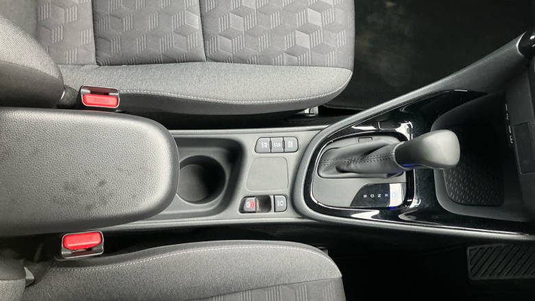 Toyota Yaris 1.5 Hybrid Design 5dr CVT Hybrid Hatchback